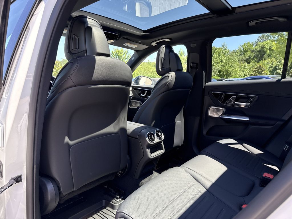 2025 Mercedes-Benz GLC Base - Photo 13