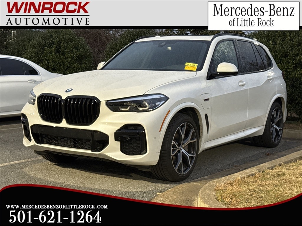 2022 BMW X5 45e's photo