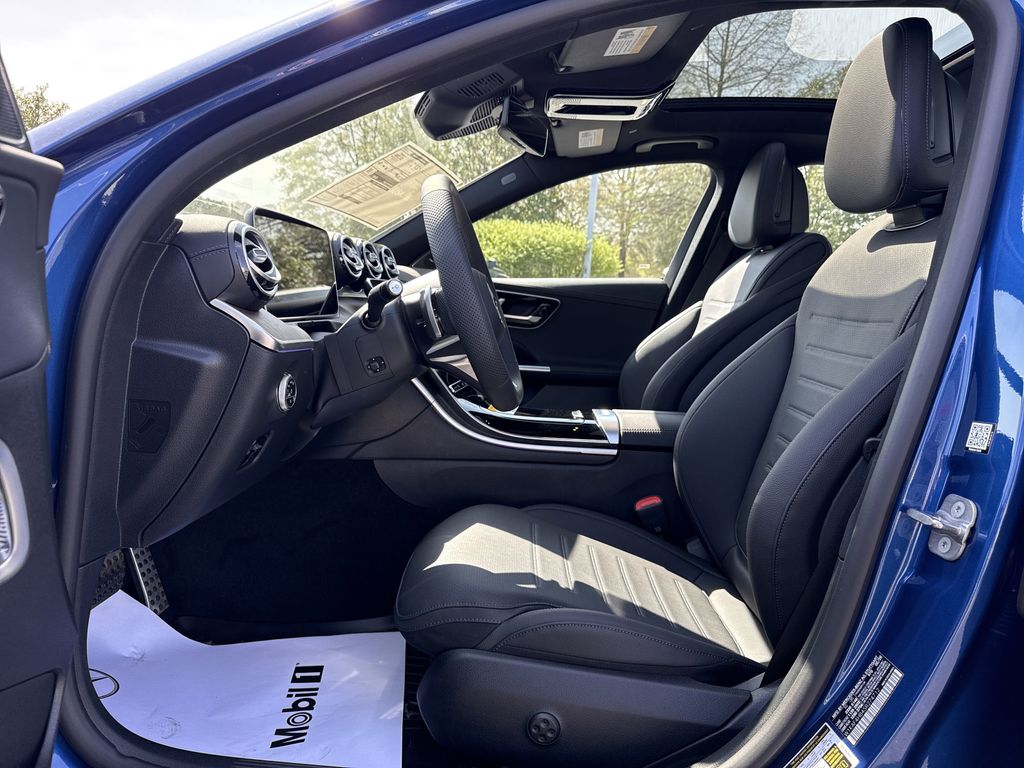 2025 Mercedes-Benz C-Class Sedan C 300 - Photo 11