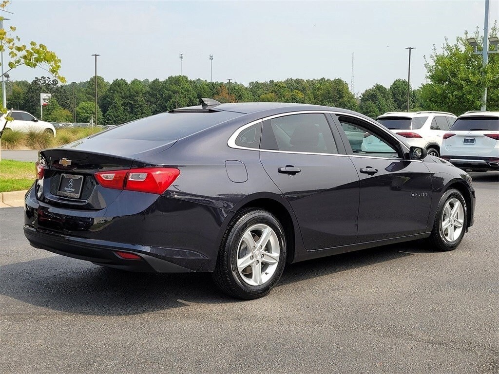 2023 Chevrolet Malibu LS photo 3