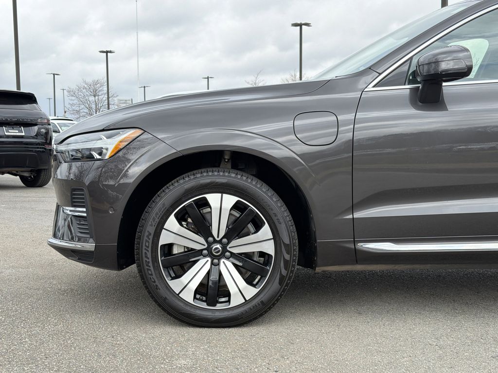 2023 Volvo XC60 Plus - Photo 9