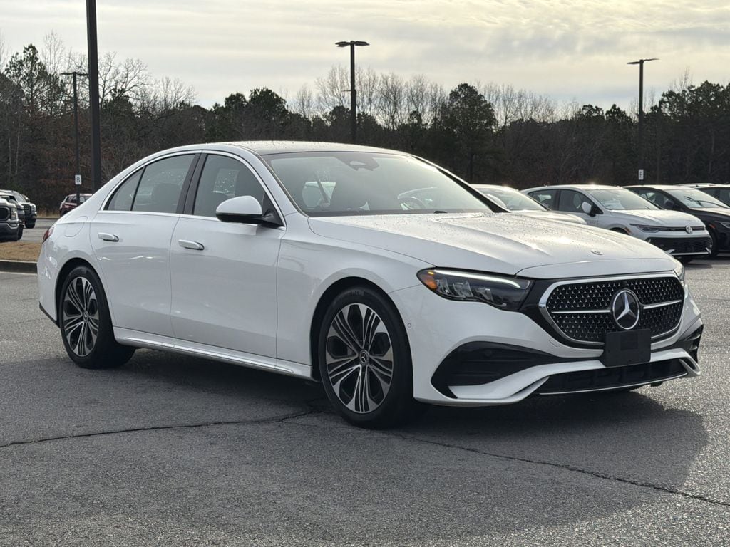 2025 Mercedes-Benz E-Class E350 - Photo 7