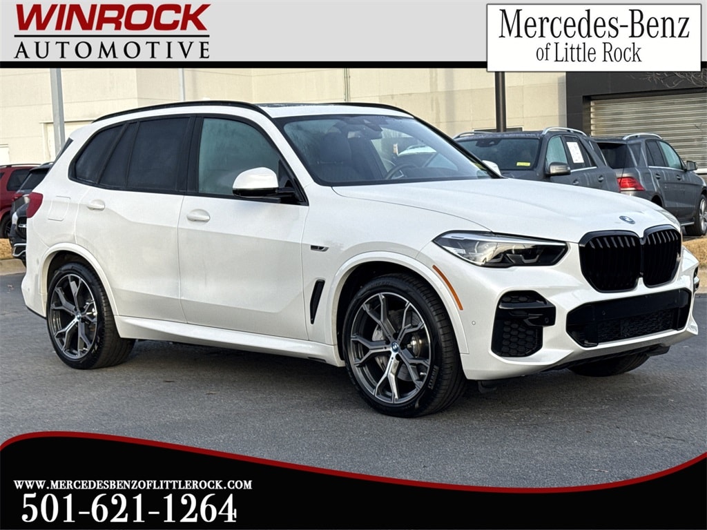 2022 BMW X5 45e's photo