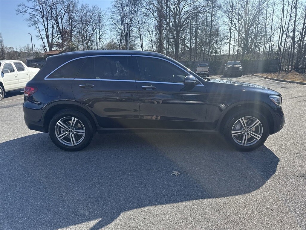 2021 Mercedes Benz GLC 300 photo 2