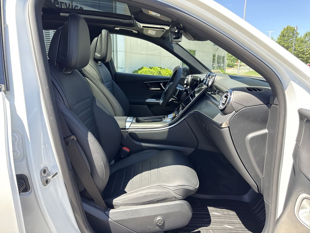2025 Mercedes-Benz GLC Base - Photo 20