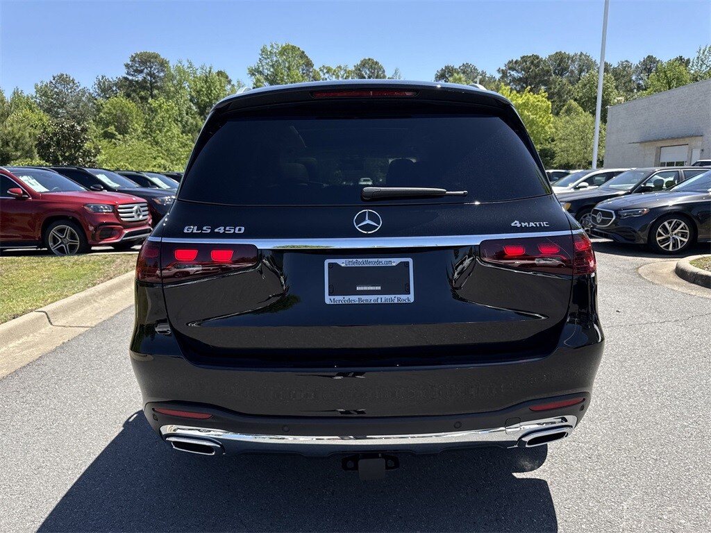 2025 Mercedes Benz GLS 450 4MATIC photo 4