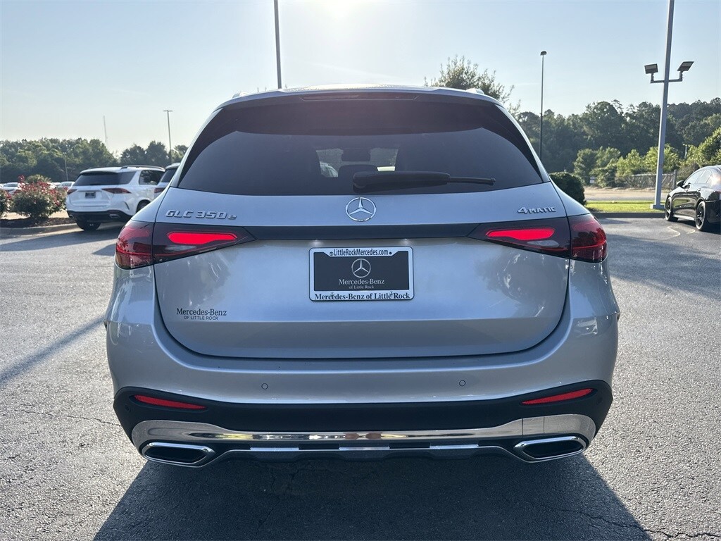 2025 Mercedes Benz GLC 350e photo 4