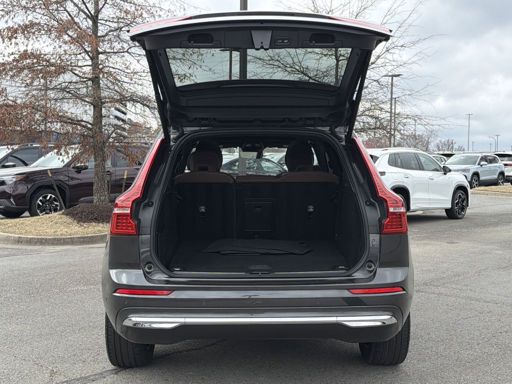 2023 Volvo XC60 Plus - Photo 14