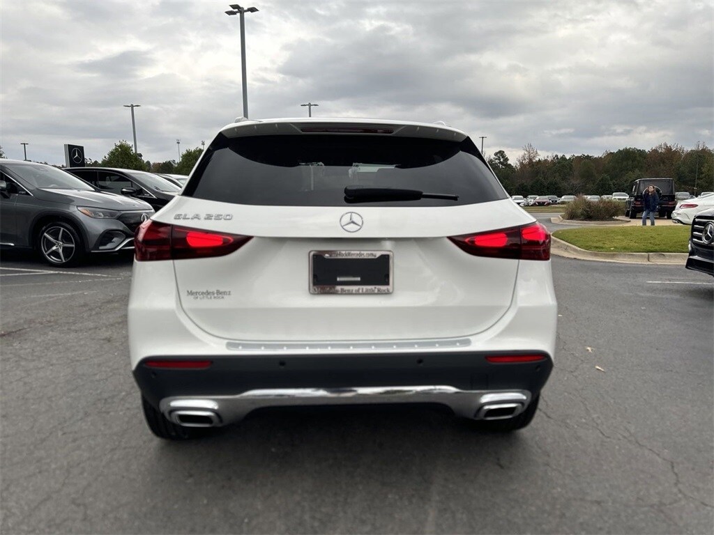 2025 Mercedes Benz GLA 250 photo 4