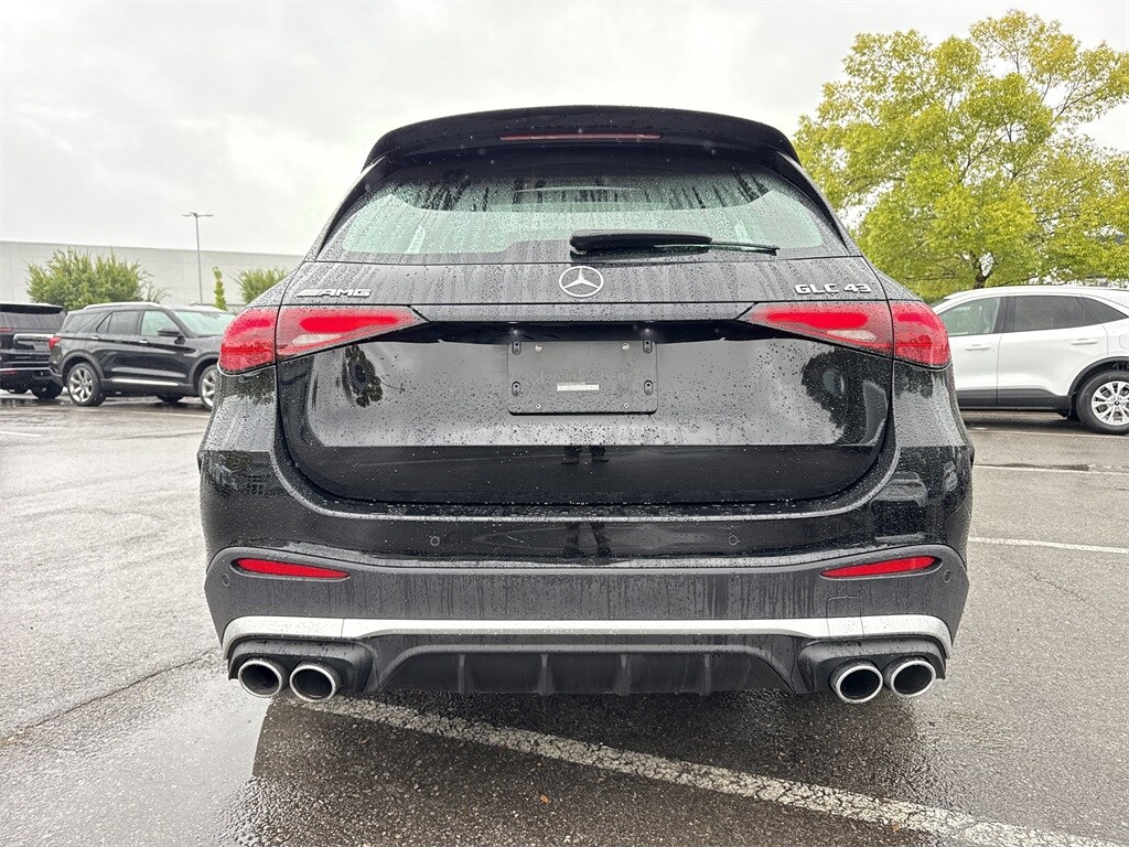 2025 Mercedes Benz GLC 43 AMG photo 2