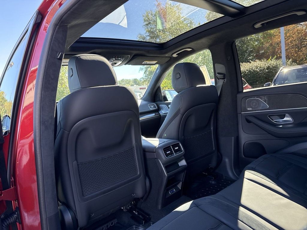 2025 Mercedes-Benz GLE AMG GLE63 S - Photo 13