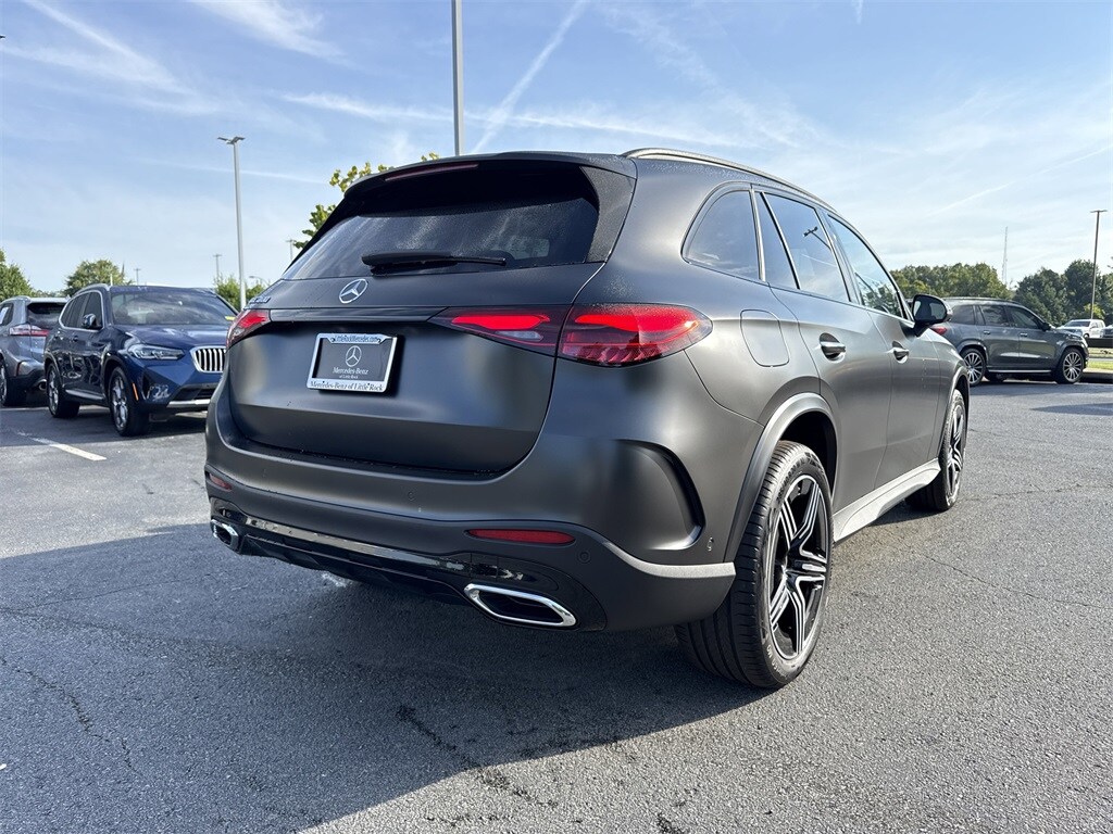 2026 Mercedes Benz GLC 300 photo 3