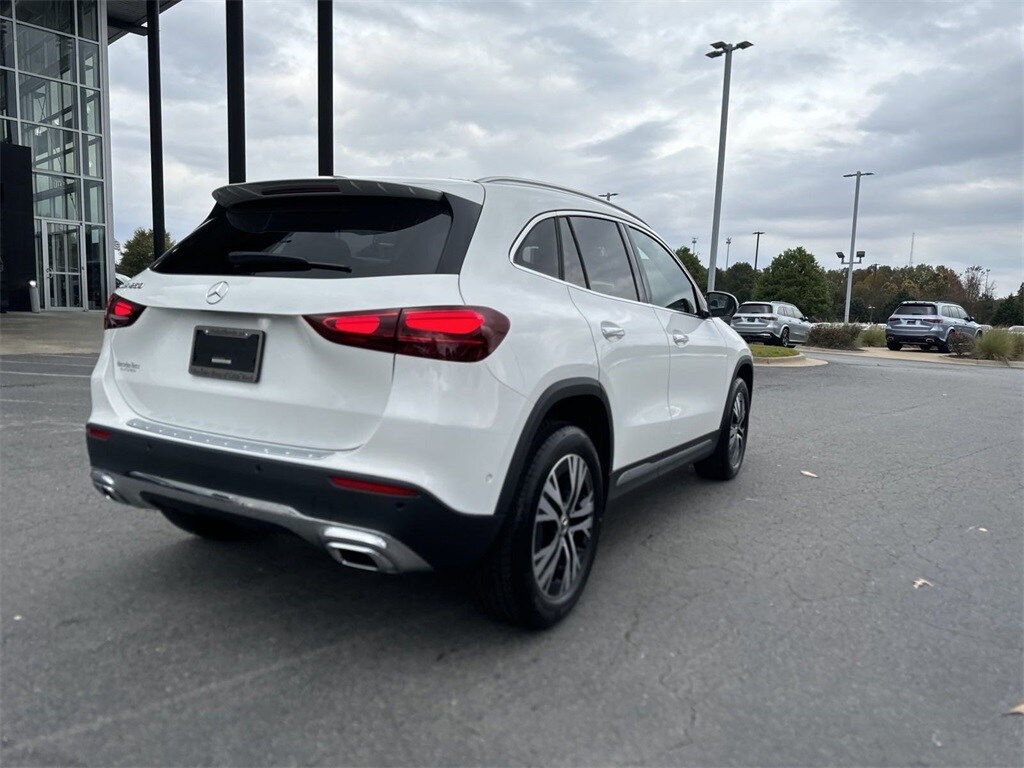 2025 Mercedes Benz GLA 250 photo 3