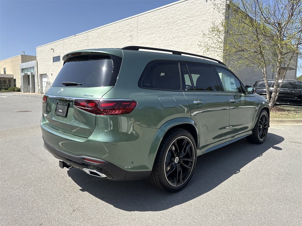 2025 Mercedes Benz GLS 450 4MATIC photo 3