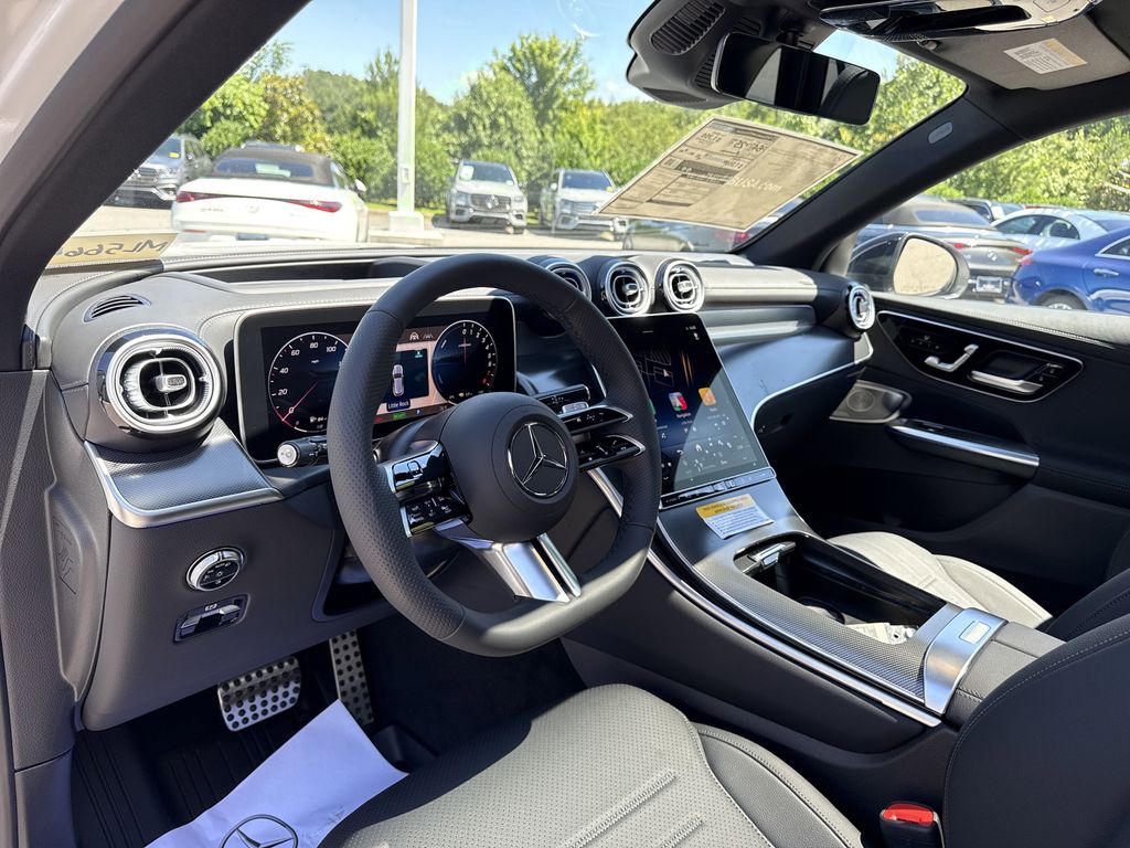 2025 Mercedes-Benz GLC Base - Photo 10