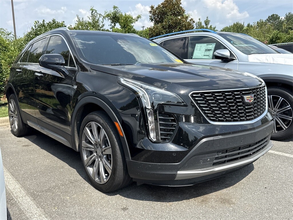 2020 Cadillac XT4 Premium Luxury photo 3