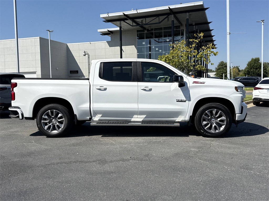 Used 2022 Chevrolet Silverado 1500 Limited RST with VIN 1GCUYEED6NZ117281 for sale in Little Rock