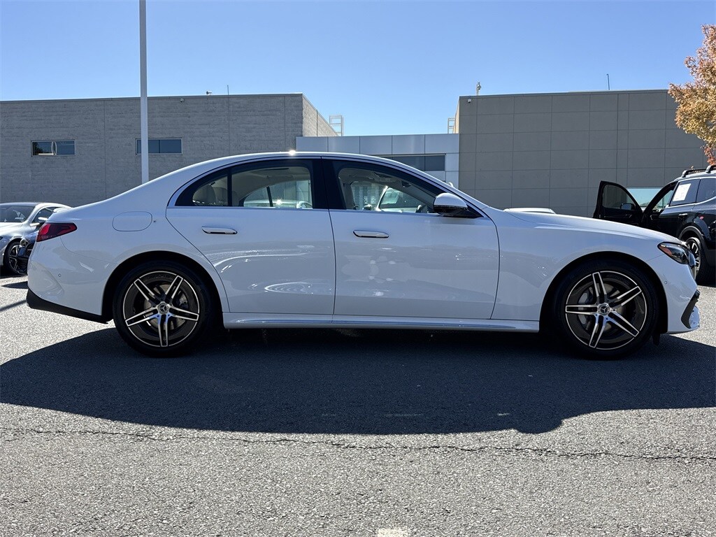 2026 Mercedes Benz E 4MATIC photo 2