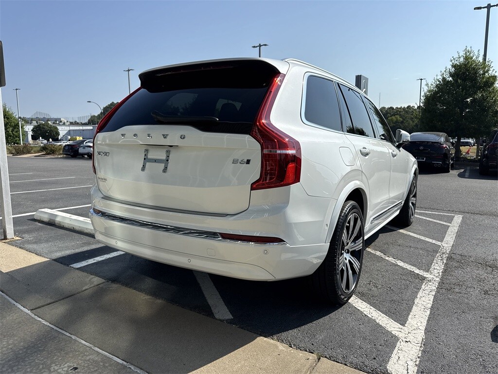 2023 Volvo XC90 Ultimate photo 4