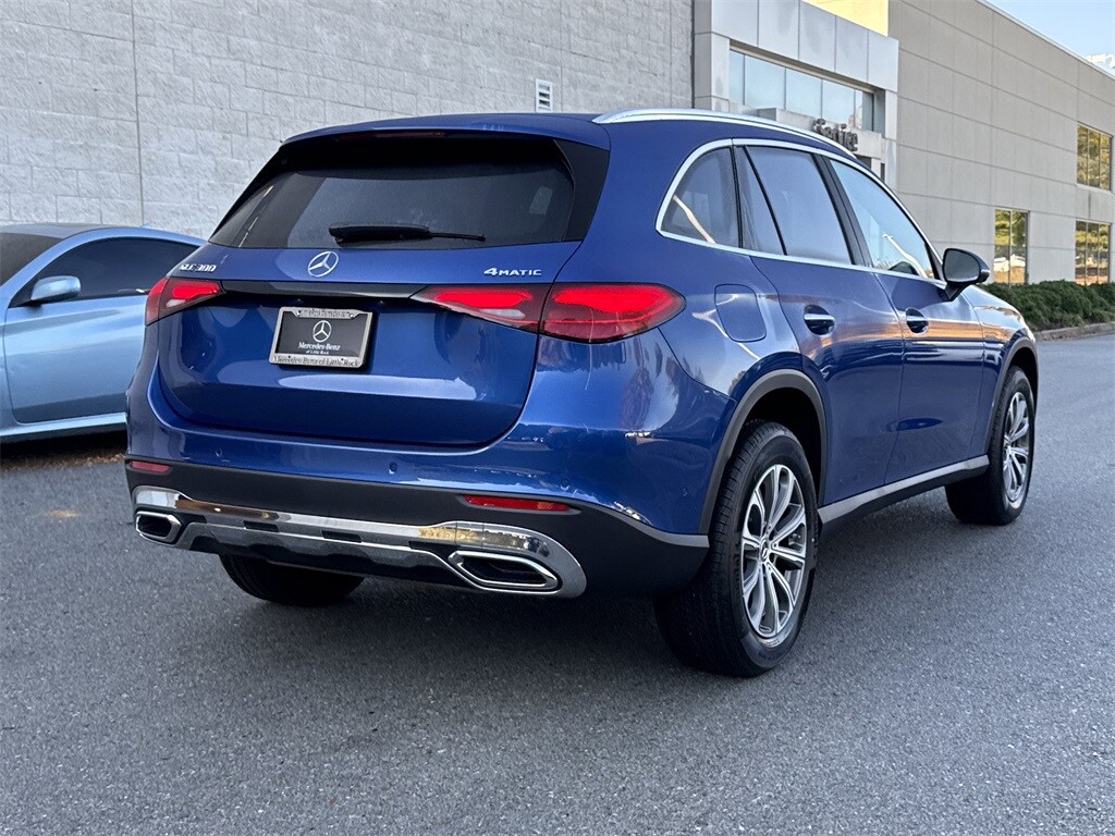 2026 Mercedes Benz GLC 300 4MATIC photo 3