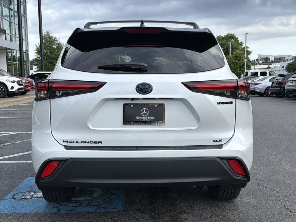 Used 2024 Toyota Highlander Hybrid XLE SUV