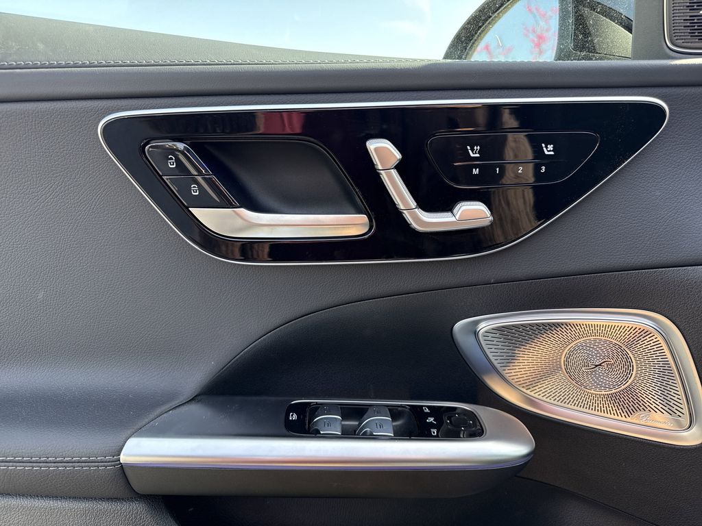 2025 Mercedes-Benz C-Class Sedan C 300 - Photo 25
