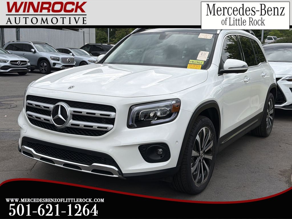 2023 Mercedes-Benz GLB GLB 250's photo