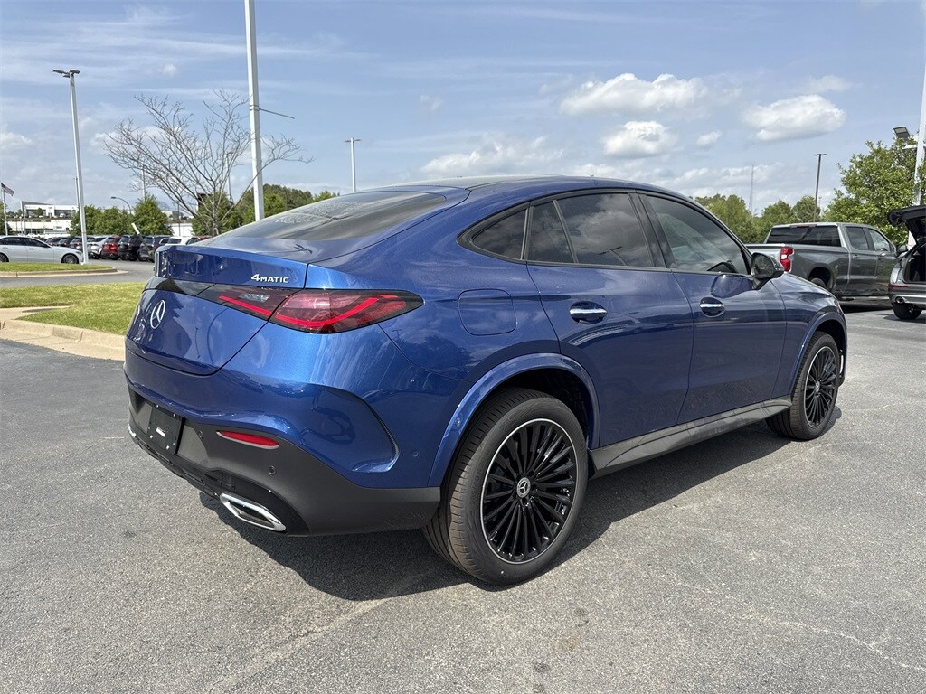 2025 Mercedes Benz GLC 300 4MATIC photo 3
