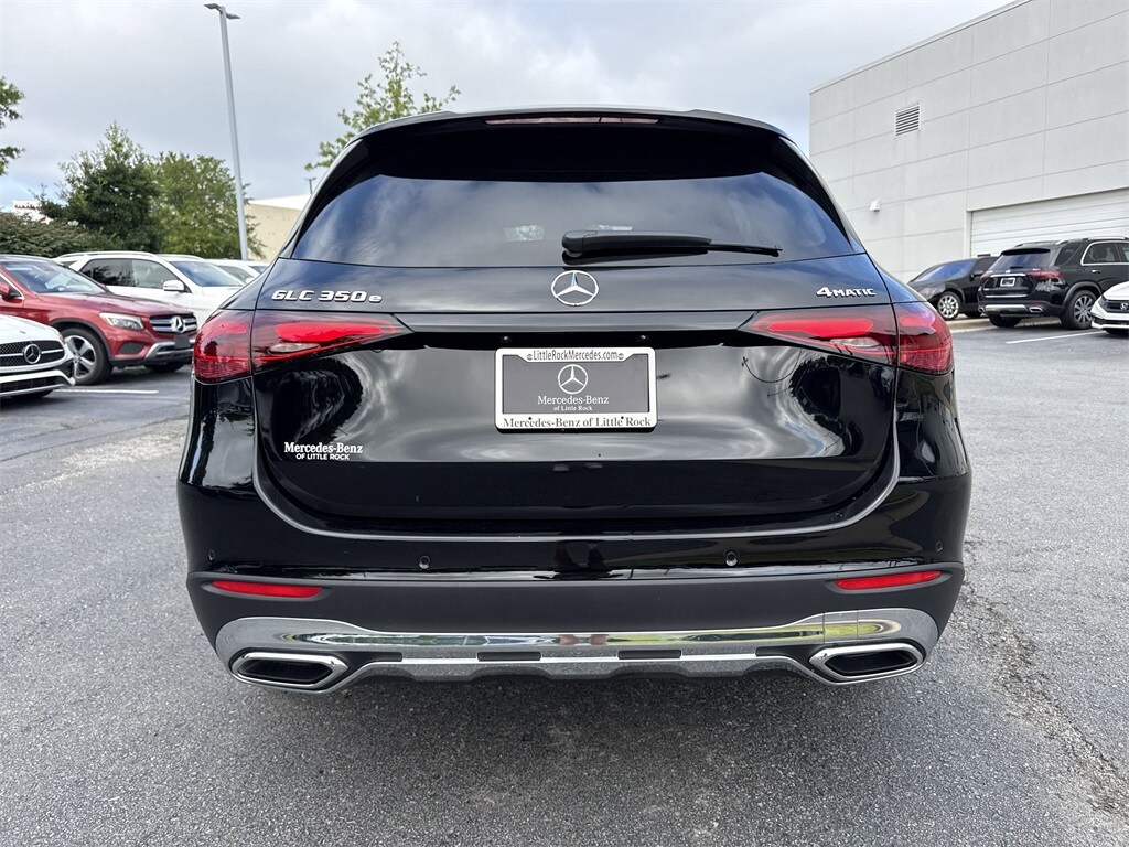 2025 Mercedes Benz GLC 350e photo 4