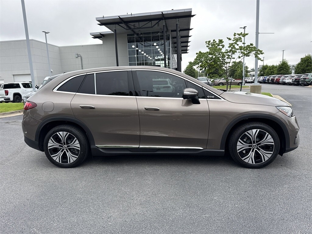 2025 Mercedes Benz EQE SUV 350 4MATIC photo 2