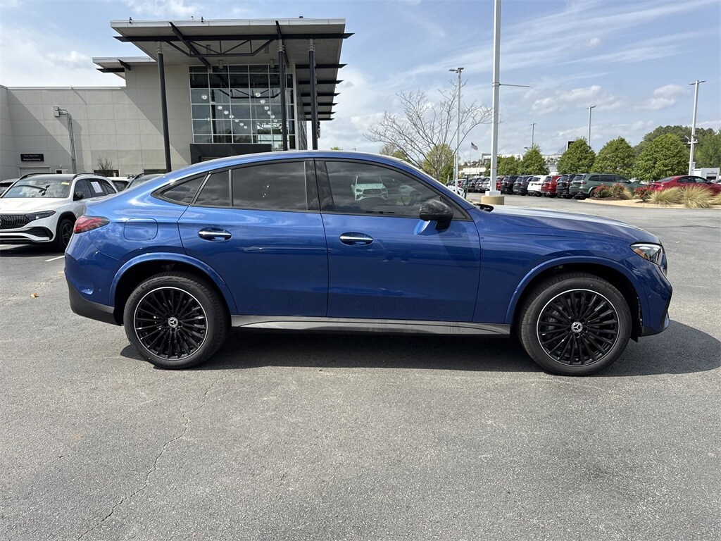 2025 Mercedes Benz GLC 300 4MATIC photo 2