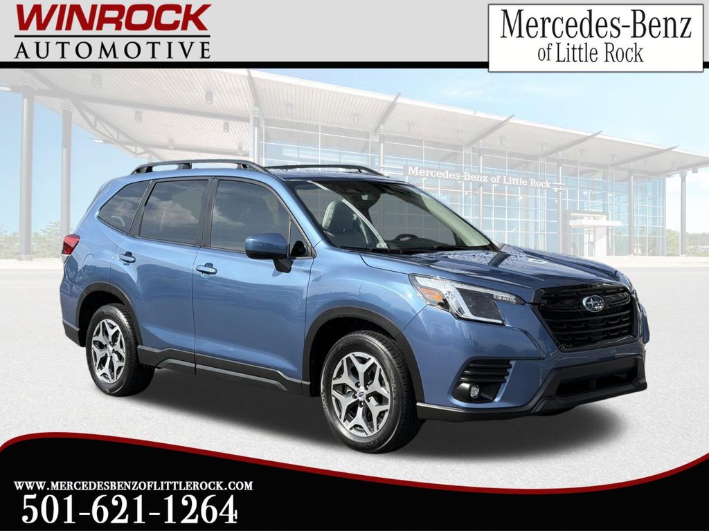 2024 Subaru Forester Premium's photo