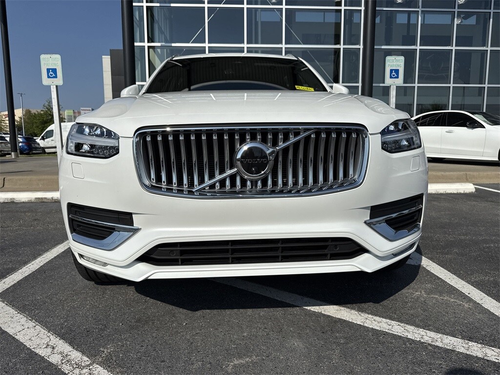2023 Volvo XC90 Ultimate photo 2