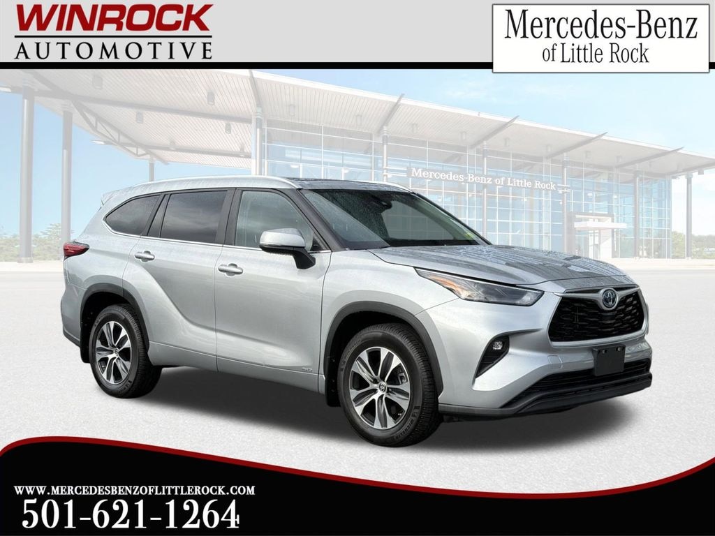 Used 2023 Toyota Highlander Hybrid XLE SUV