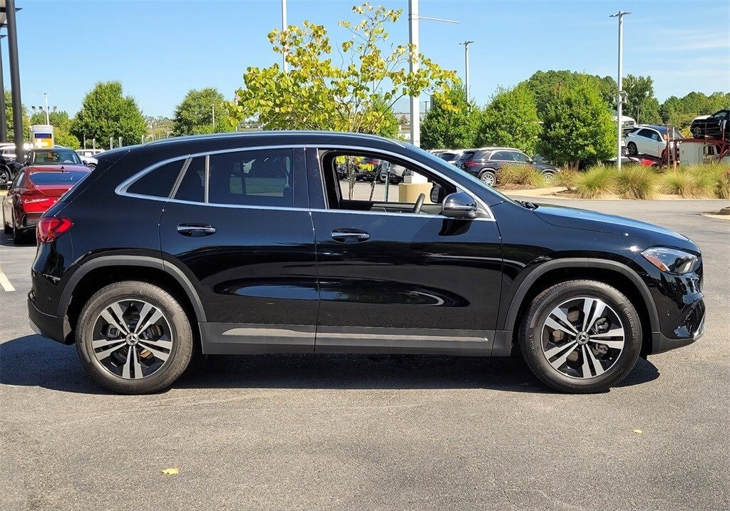 2025 Mercedes Benz GLA 250 photo 2