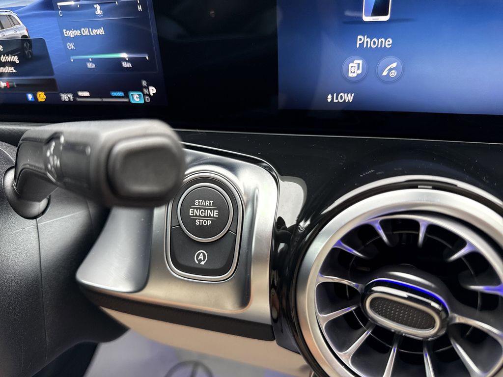 2025 Mercedes-Benz GLB Base - Photo 29