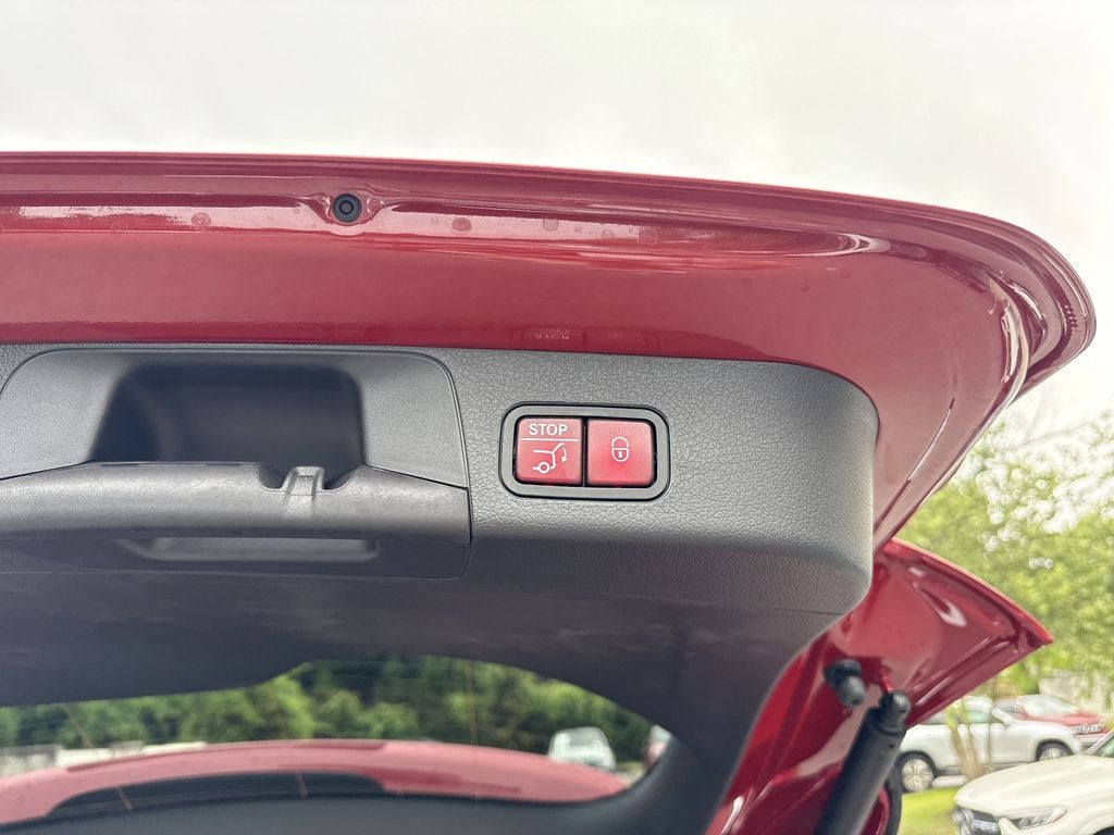 2025 Mercedes-Benz GLB Base - Photo 16