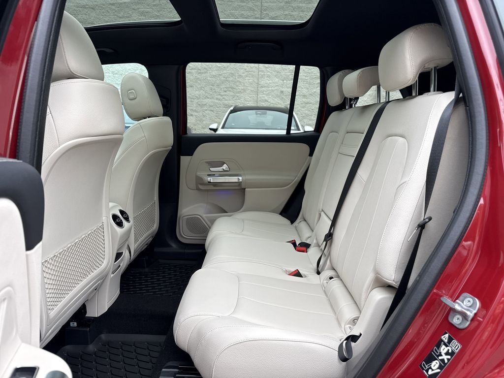 2025 Mercedes-Benz GLB Base - Photo 14