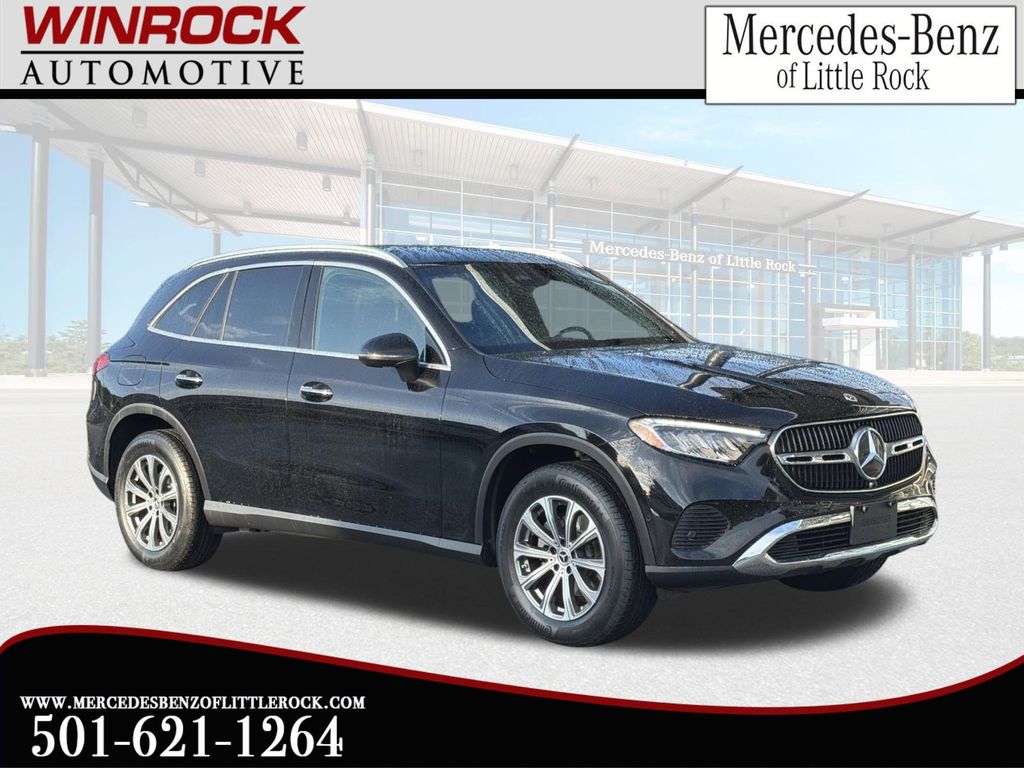 2024 Mercedes-Benz GLC GLC 300's photo