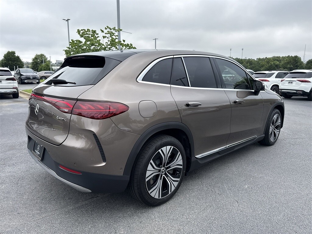 2025 Mercedes Benz EQE SUV 350 4MATIC photo 3