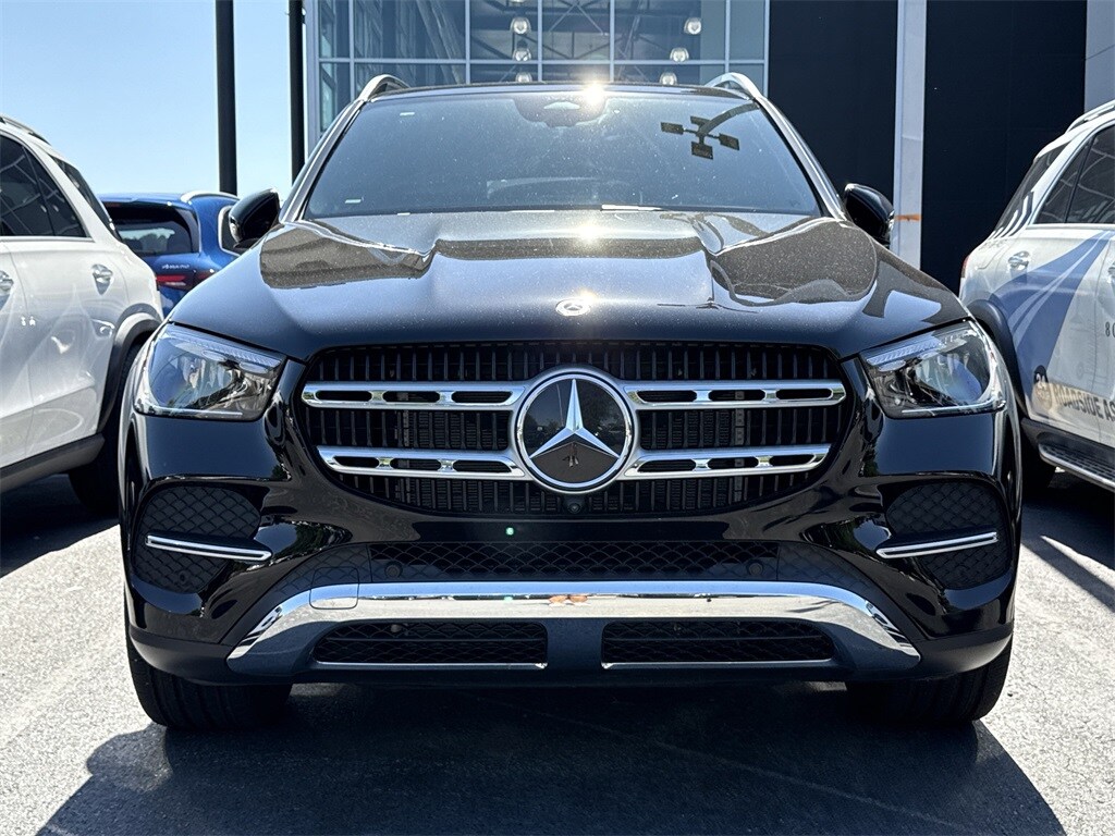 2025 Mercedes Benz GLE 450 photo 2
