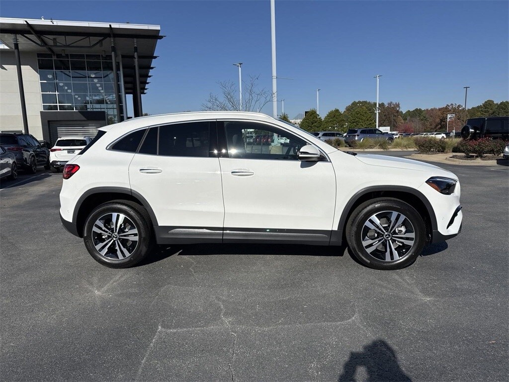 2025 Mercedes Benz GLA 250 photo 2