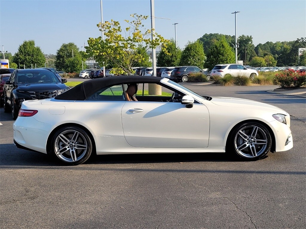 2018 Mercedes Benz E 400 photo 2