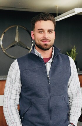 Staff member Lionel Frye from 7df13f06ceb8