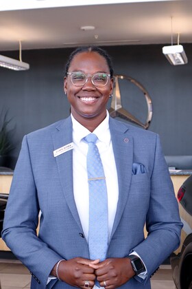 Staff member Jamie Jones from 7df13f06ceb8