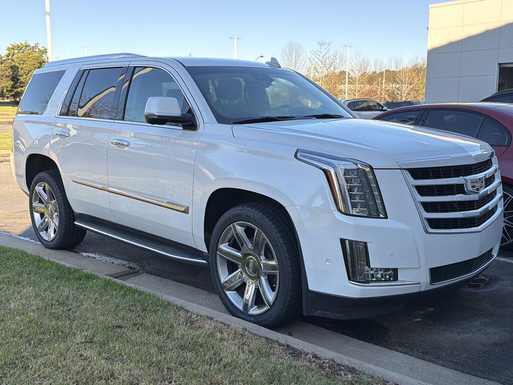 Used 2017 Cadillac Escalade Luxury SUV