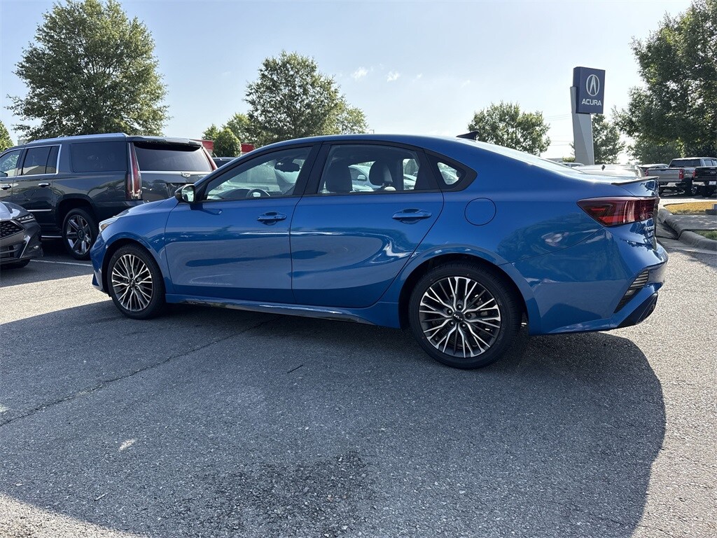 2022 Kia Forte GT-Line photo 4