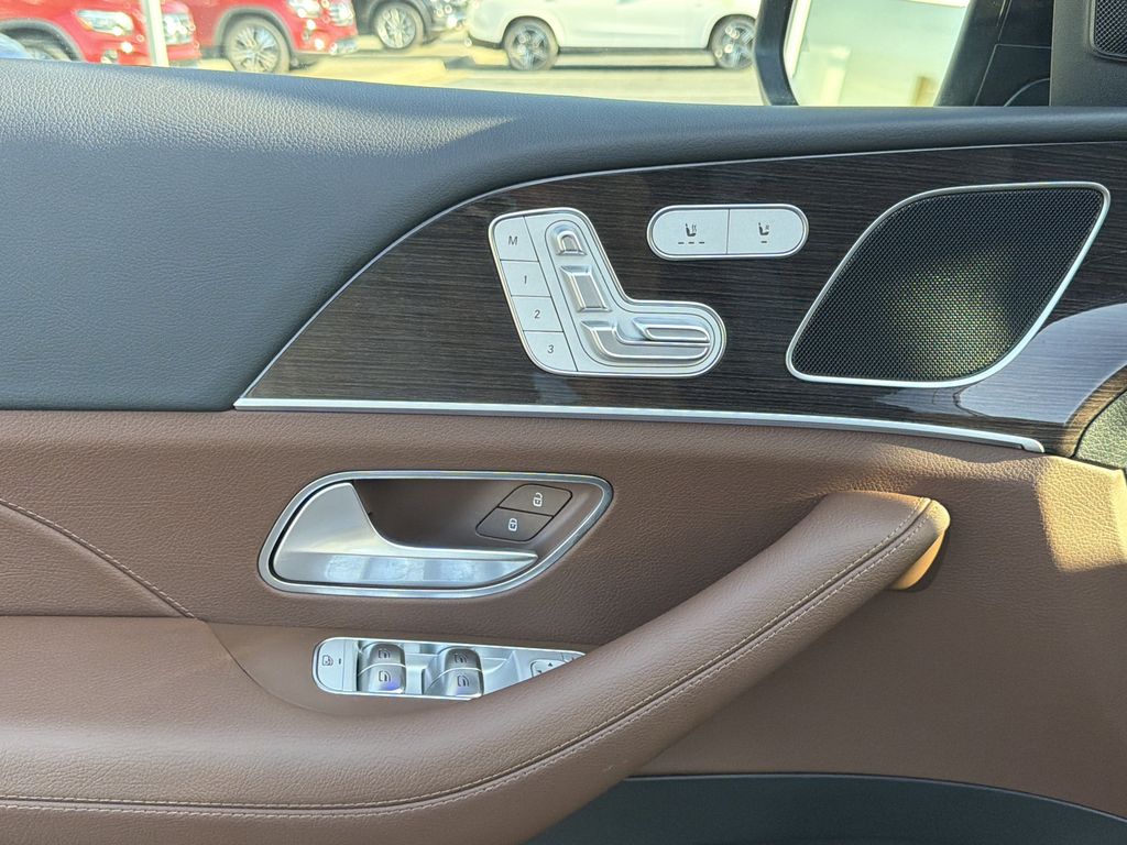 2025 Mercedes-Benz GLE GLE450 - Photo 22