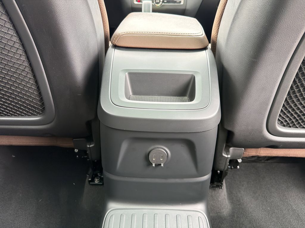 2023 Volvo XC60 Plus - Photo 22