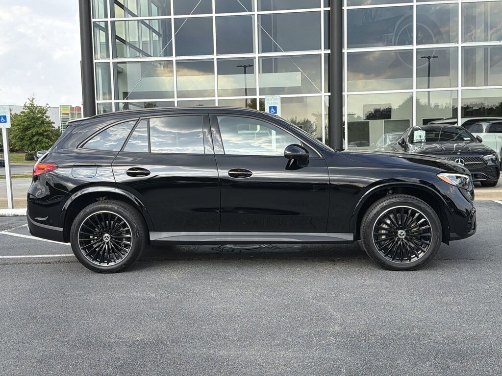 New 2027 Mercedes-Benz GLC 300 Base Truck